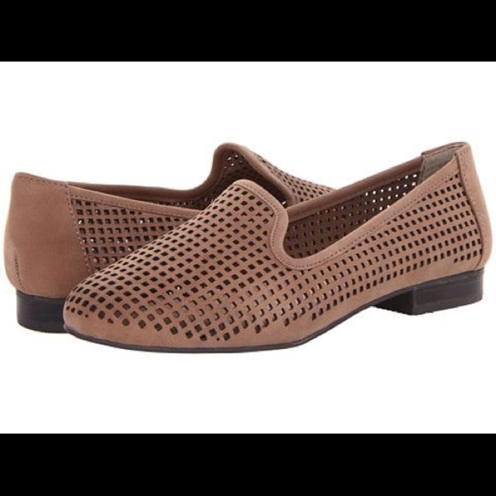 Adam Tucker Yale Nubuck Perforated Loafers size 9